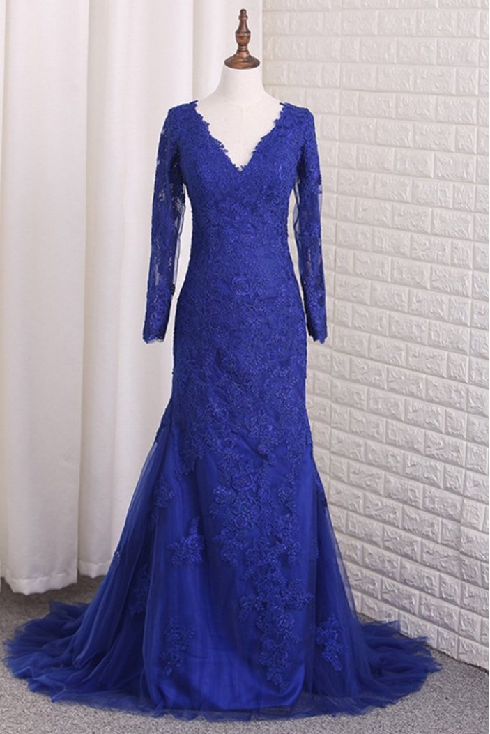 Mermaid Lace V Neck Mother of the Bride Dresses with Sleeves 702139