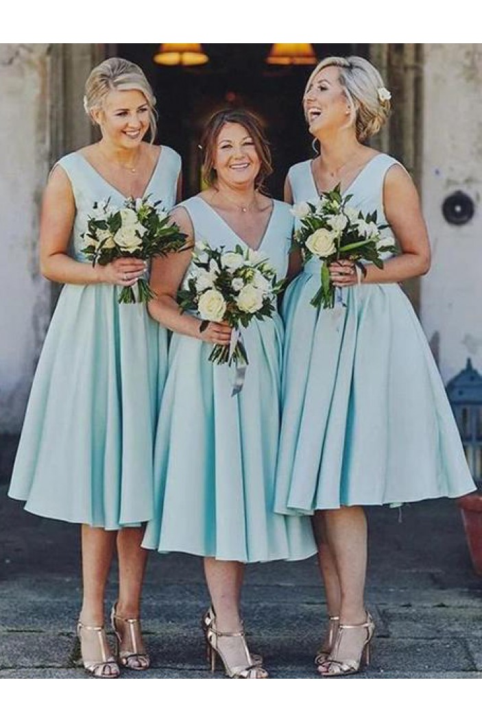 Short Blue V Neck Bridesmaid Dresses 902284