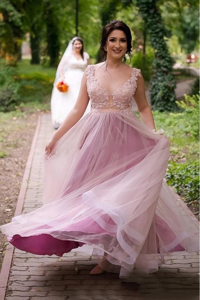 A-Line Lace and Tulle Long Bridesmaid Dresses 902378