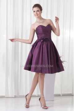 Sleeveless Handmade Flowers A-Line Knee-Length Taffeta Bridesmaid Dresses 02010525