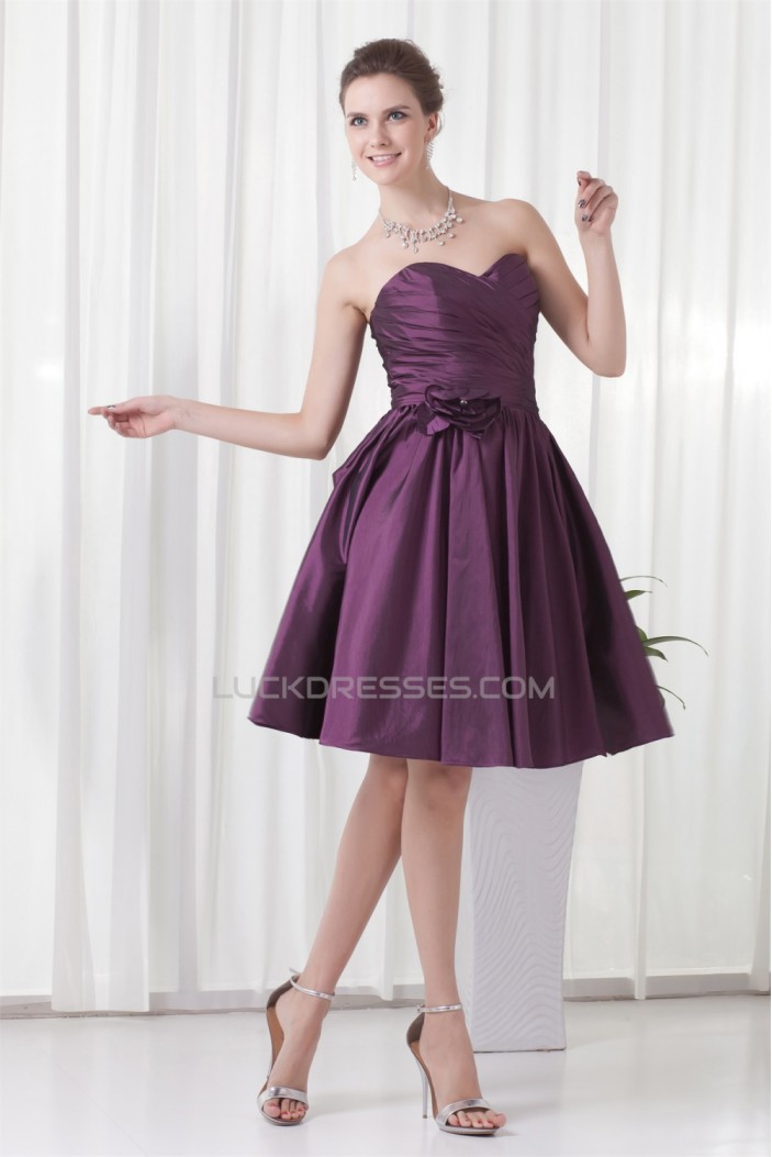 Sleeveless Handmade Flowers A-Line Knee-Length Taffeta Bridesmaid Dresses 02010525