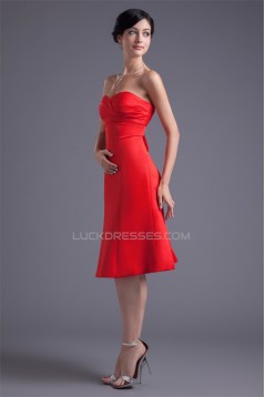 Sleeveless Knee-Length Satin A-Line Short Red Sweetheart Bridesmaid Dresses 02010527