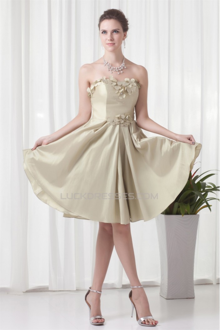 A-Line Strapless Sleeveless Taffeta Beading Knee-Length Bridesmaid Dresses 02010541