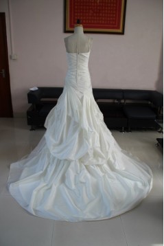 A-line Strapless Chapel Train Bridal Wedding Dresses WD010079