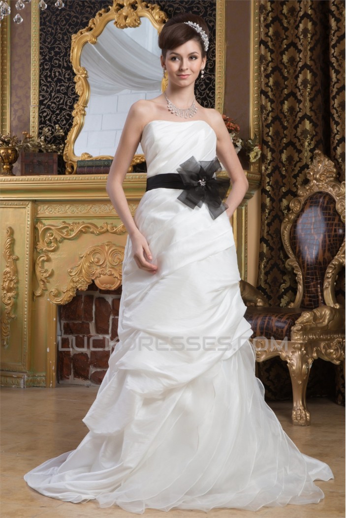 A-Line Strapless Court Train Wedding Dresses 2031054