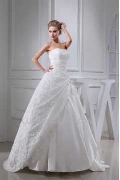 Ball Gown Strapless Floor-Length Lace Wedding Dresses 2030117