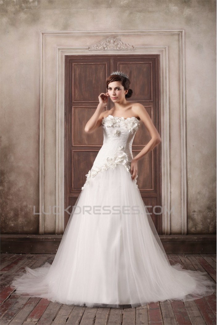 Sleeveless Strapless A-Line Satin Lace Fine Netting Embellished Wedding Dresses 2031348