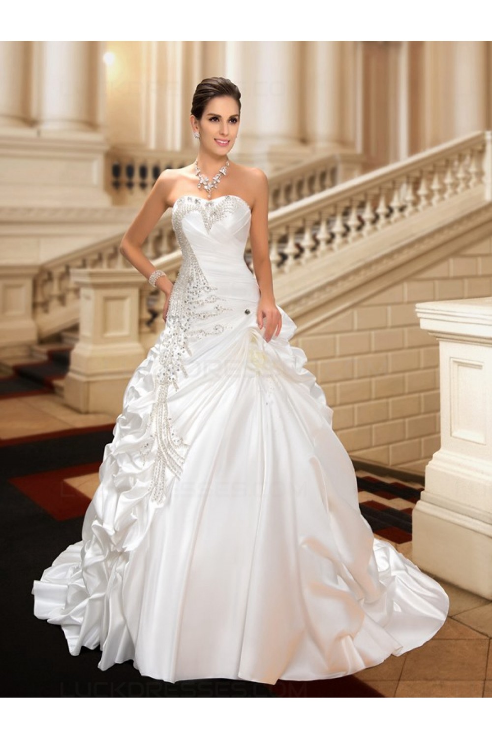 Crystal Wedding Dresses Top 10 Crystal Wedding Dresses Find The Perfect Venue For Your Special